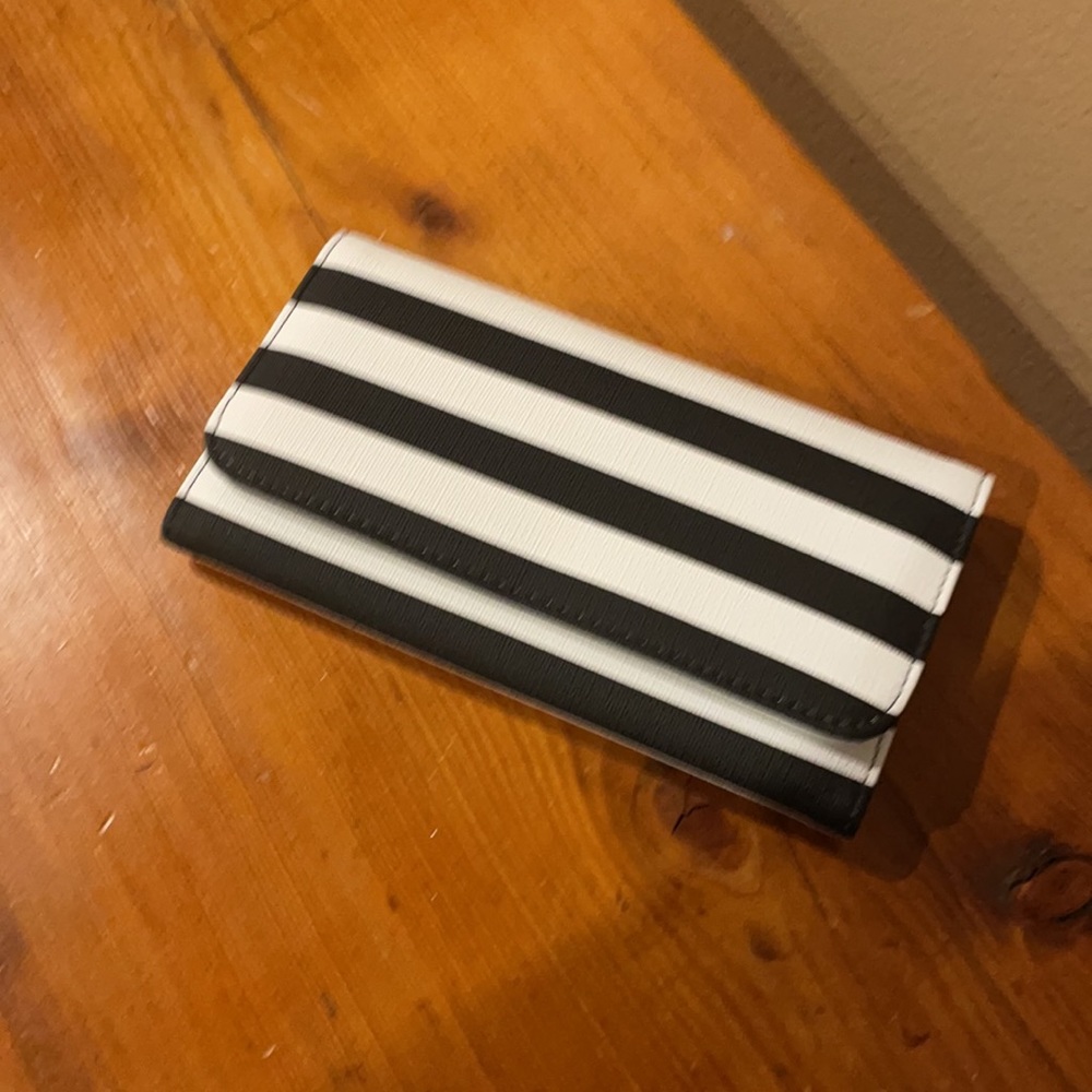 KUT Wallet - Picture 2 of 8